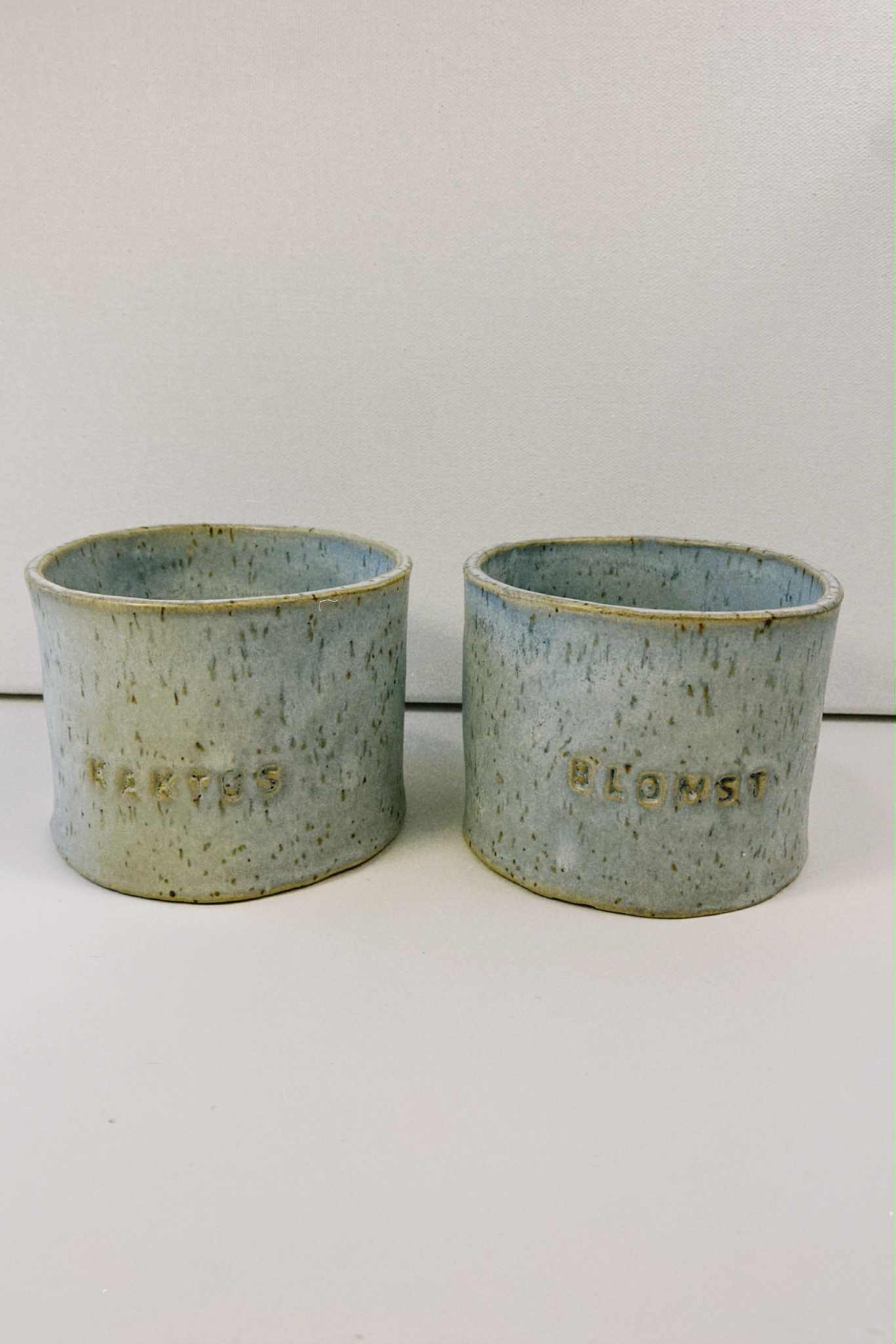 Keramik kop med farverig glasur